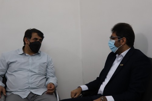 نشست مشترک مدیر عامل کارخانه اکسید منیزیم لامرد و رئیس هیات مدیره منطقه ویژه اقتصادی لامرد