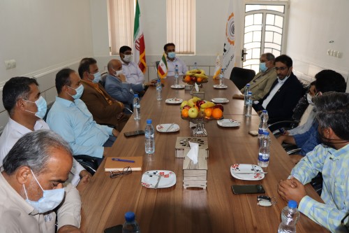 نشست مشترک دکتر موسوی و هیات مدیره کارخانه اکسید منیزیم لامرد