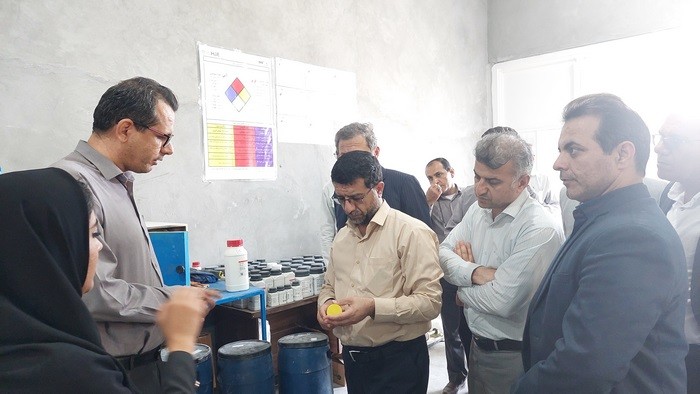 تقدیر و تشکر دکتر بهاالدینی از کمک های مستمر دکتر کرامت فر فرماندار شهرستان لامرد به صنعت این شهرستان